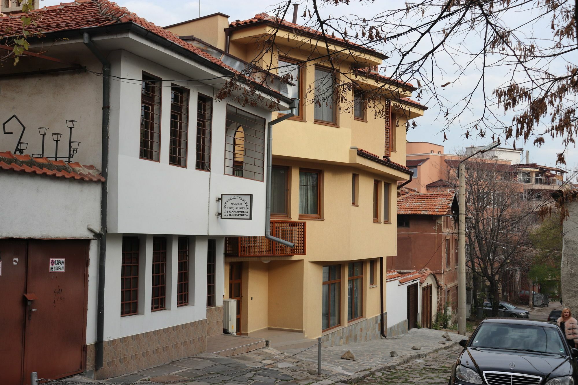 Roots Hotel And Wine Bar Plowdiw Exterior foto